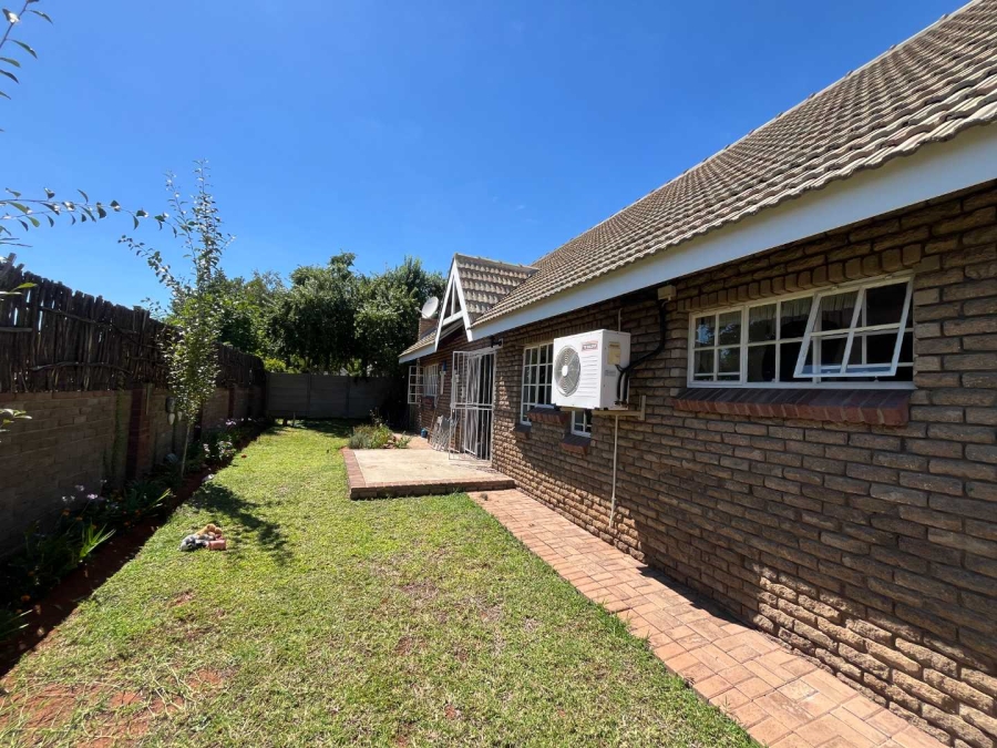 2 Bedroom Property for Sale in Die Rand Northern Cape